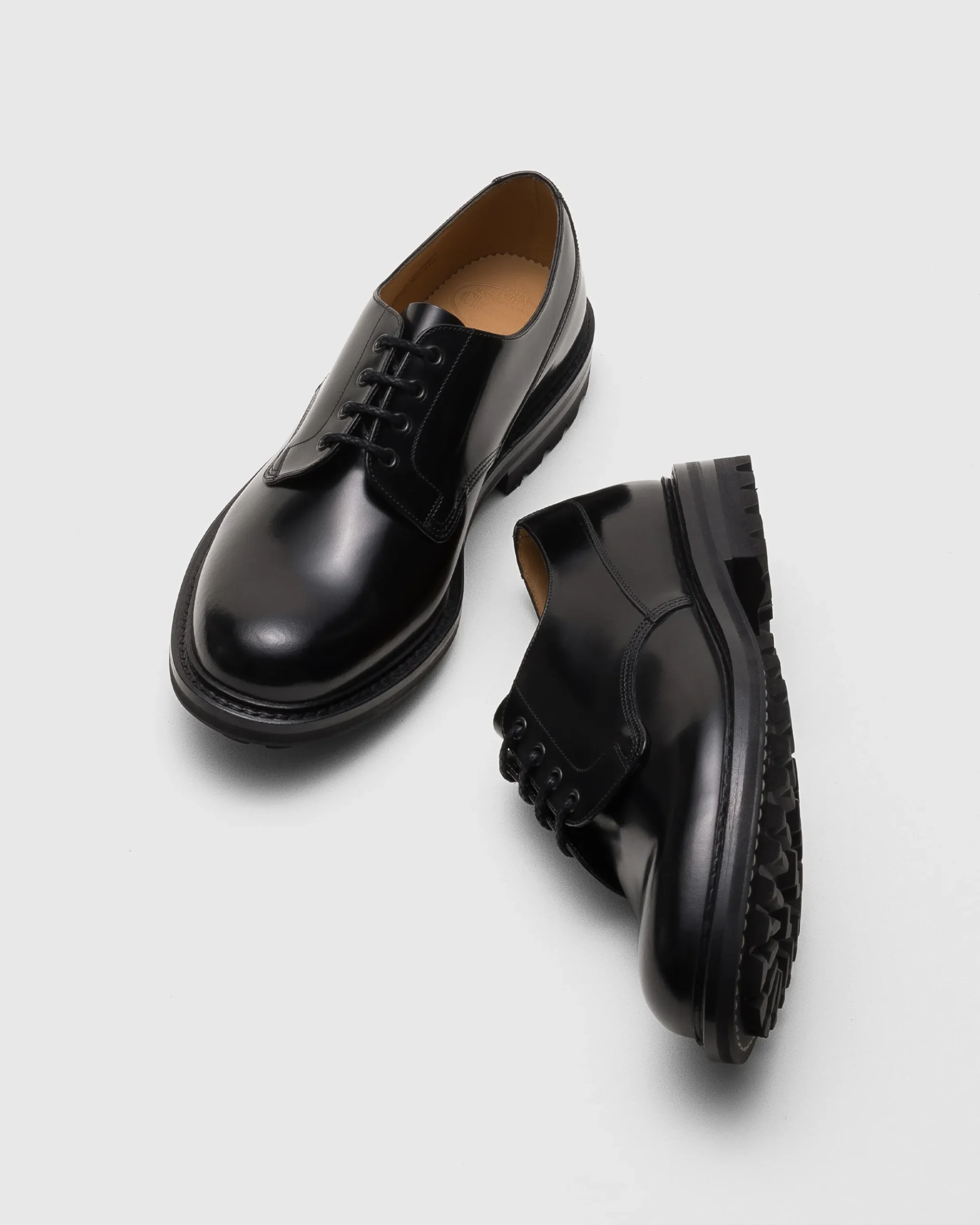 Mc Neil - Polished Binder Derby