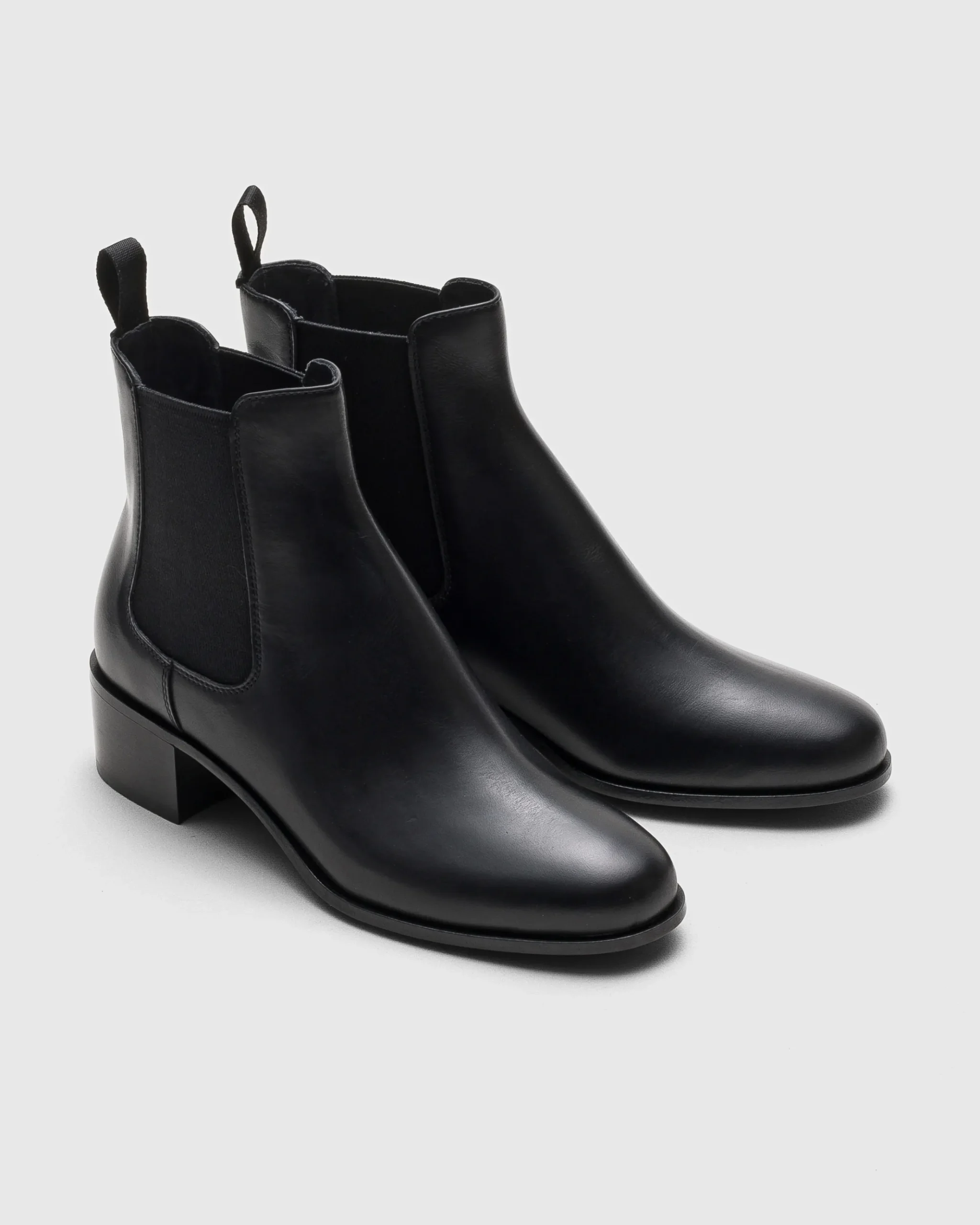 Otillie - Polished Fumé Leather Chelsea Boot