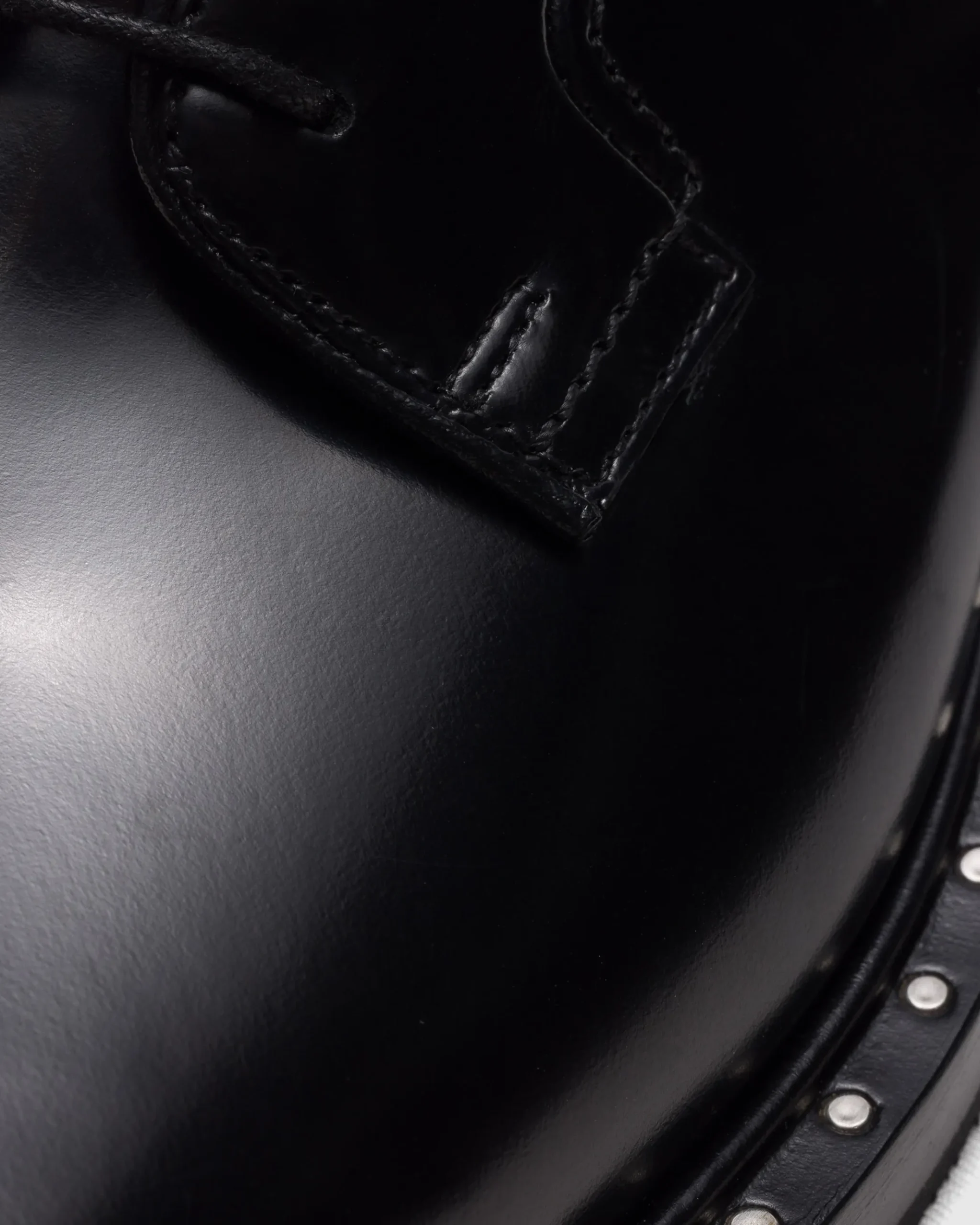 Shannon Met - Polished Fumé Leather Derby
